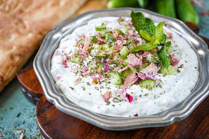 سالاد خیار و ماست