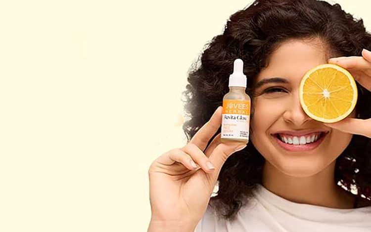 بهترین زمان استفاده از سرم ویتامین سی در خانم و آقایان