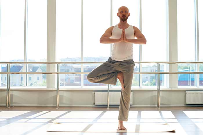 حالت درخت (Vrksasana - Tree Pose)